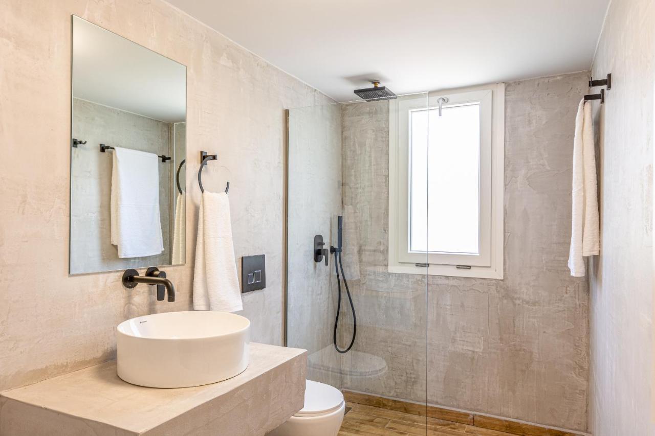 Queen'S Gem Luxury Villa - Heated Jacuzzi & Pool ヘルソニソス エクステリア 写真