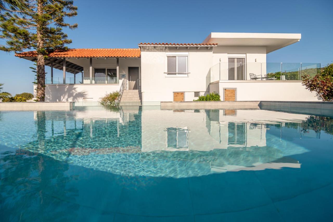 Queen'S Gem Luxury Villa - Heated Jacuzzi & Pool ヘルソニソス エクステリア 写真