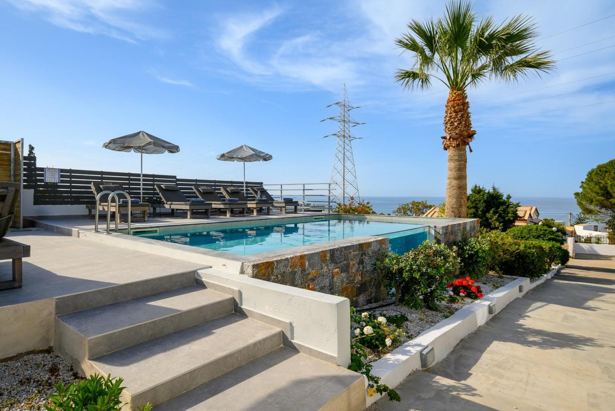 Queen'S Gem Luxury Villa - Heated Jacuzzi & Pool ヘルソニソス エクステリア 写真