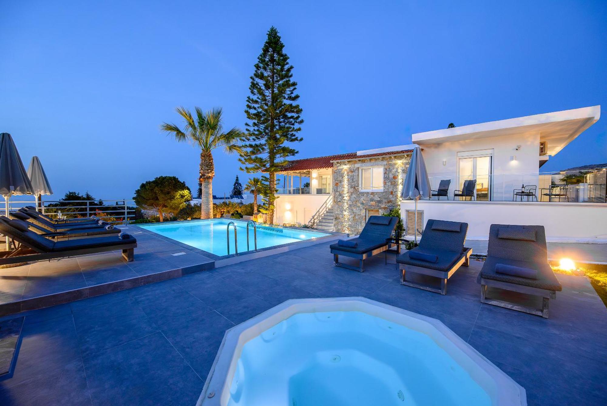 Queen'S Gem Luxury Villa - Heated Jacuzzi & Pool ヘルソニソス エクステリア 写真