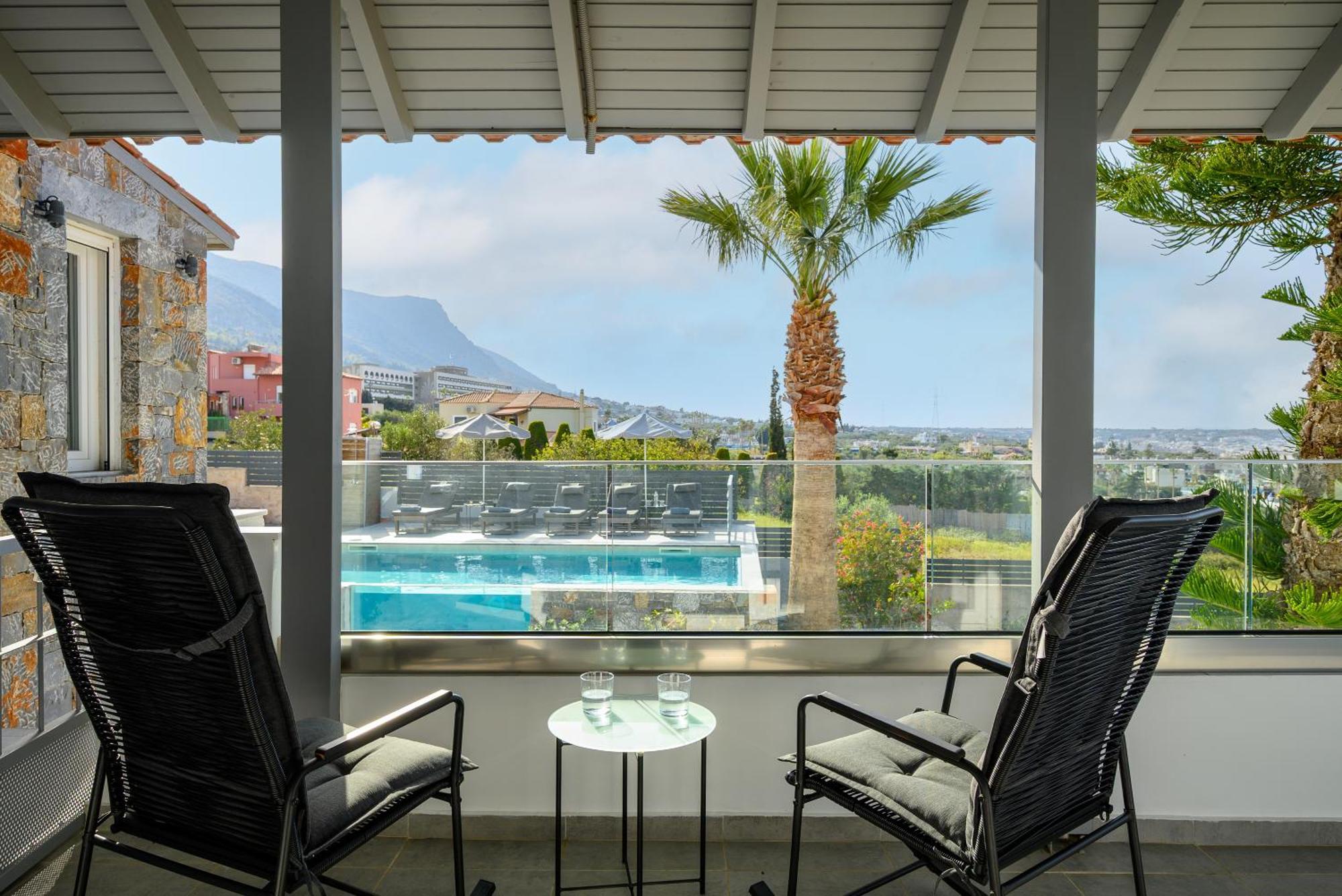Queen'S Gem Luxury Villa - Heated Jacuzzi & Pool ヘルソニソス エクステリア 写真